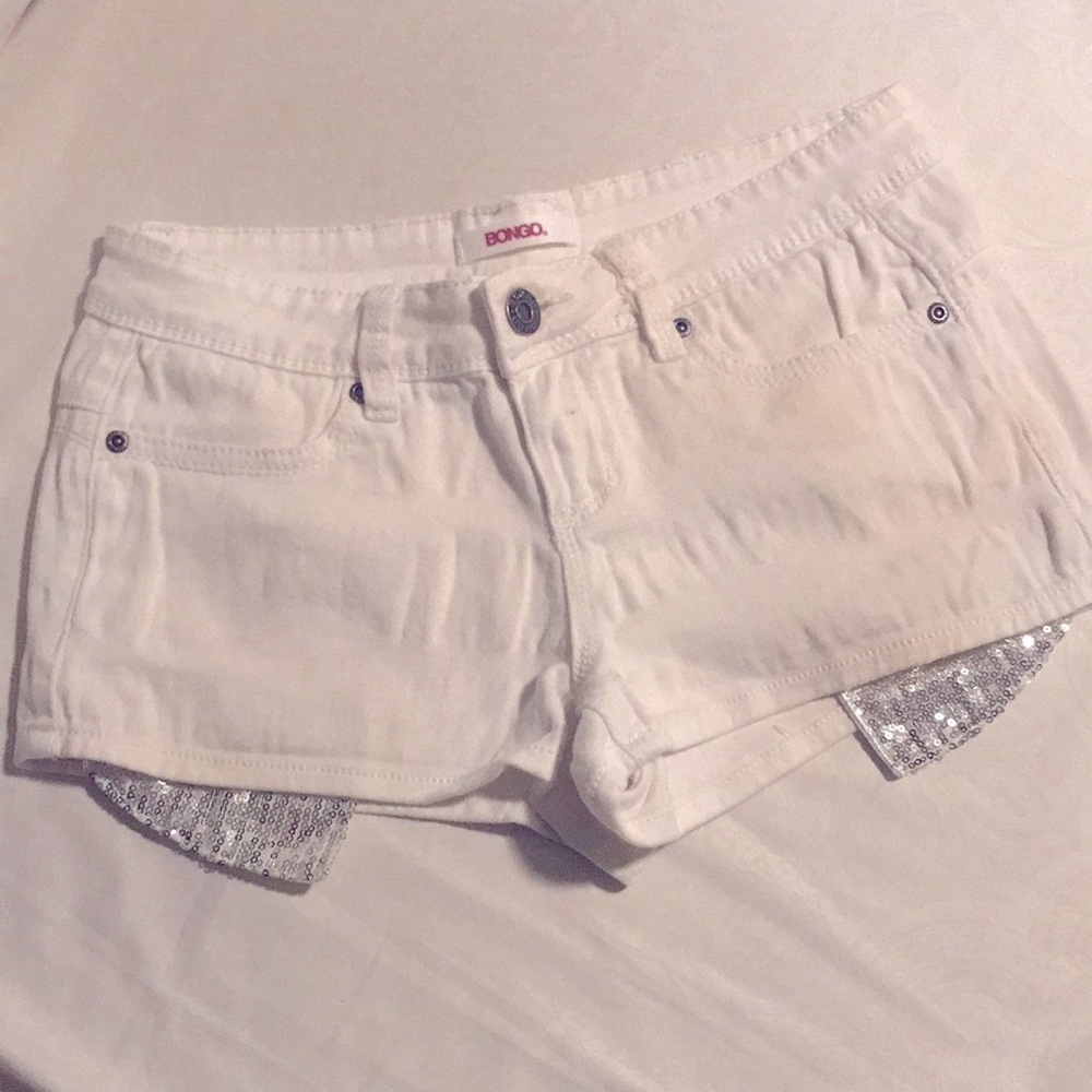White bongo shorts size 9